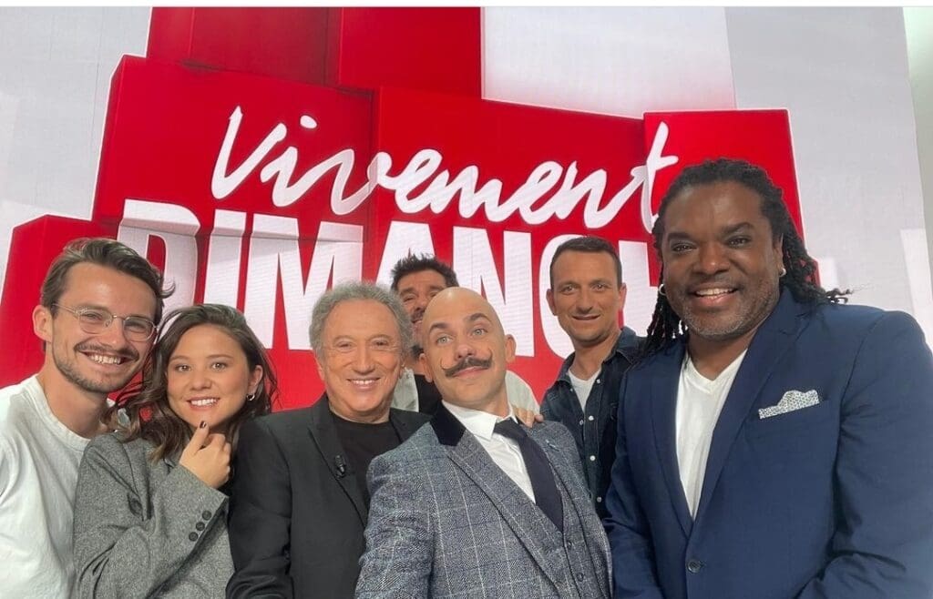 Michel Drucker sur le plateau de “Vivement Dimanche”