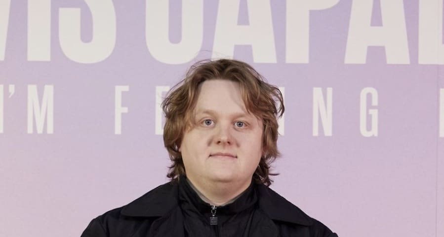 Lewis Capaldi met fin à sa carrière à 26 ans